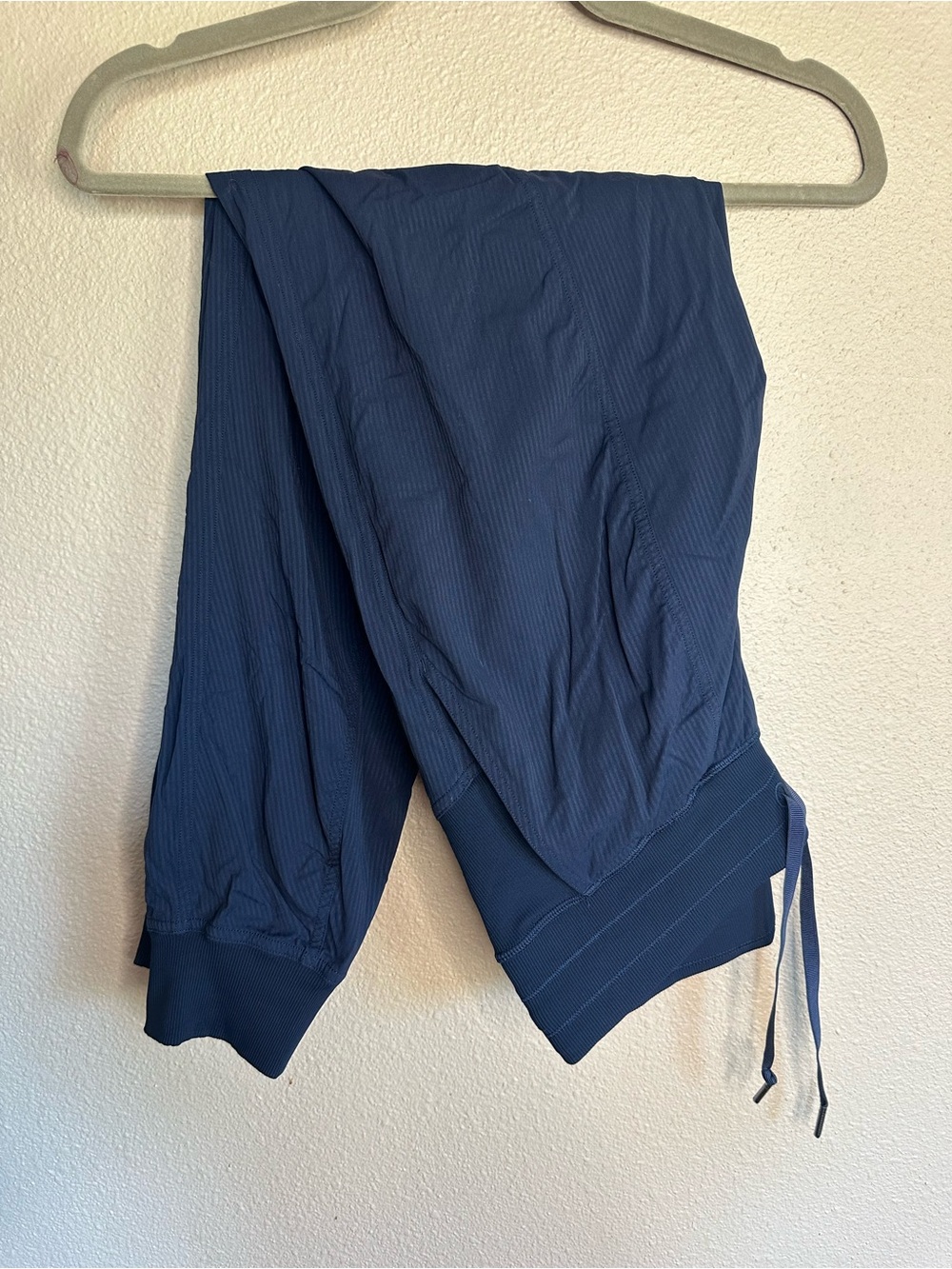 Lululemon dance studio joggers